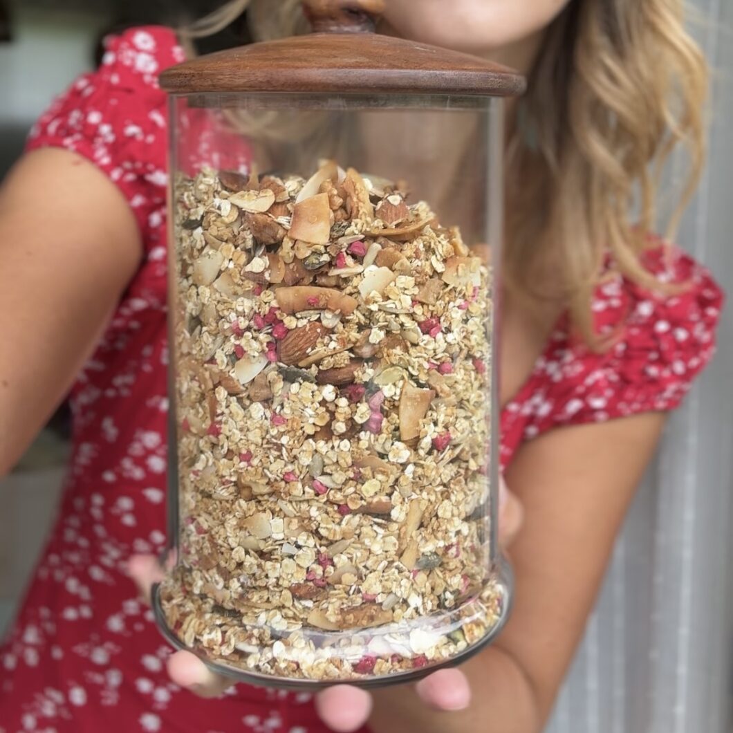 Citrus granola